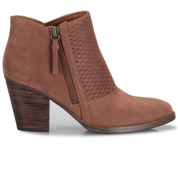 Baretraps NIB Brown Ankle Boots Size 9 1/2 - Picture 2 of 5